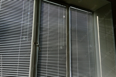 Attractive Des Moines mini blinds in WA near 98148